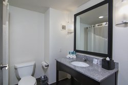  - Holiday Inn Express at Solana Beach - I-5, Exit 36