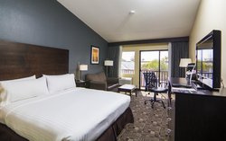  - Holiday Inn Express at Solana Beach - I-5, Exit 36