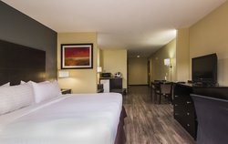  - Holiday Inn Express at Solana Beach - I-5, Exit 36