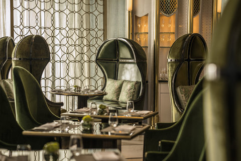 FOUR SEASONS HOTEL JAKARTA - Photo 21