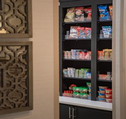  - Holiday Inn Express Le Claire - I-80, Exit 306