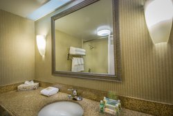  - Holiday Inn at Ballston Arlington - I-66, Exit 71