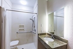  - Holiday Inn Express & Suites Broken Arrow