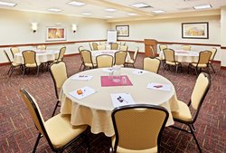  - Holiday Inn Express & Suites Chehalis - I-5, Exit 77