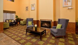  - Holiday Inn Express & Suites Kansas City - I-435, Exit 66