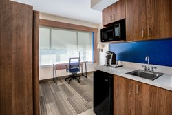  - Holiday Inn Express & Suites Ontario