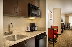  - Holiday Inn Express & Suites Alexandria - I-95 & I-495, Exit 177