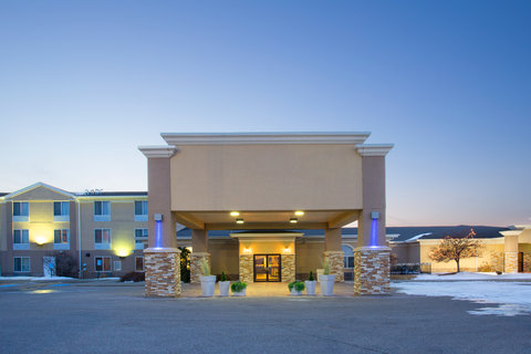 Welcome to Holiday Inn Express, Lexington Nebraska