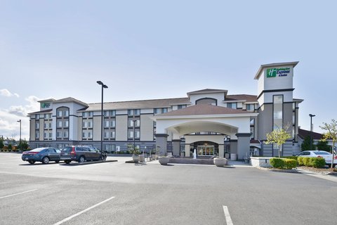 Take advantage of our location and enjoy warm-hearted hospitality.