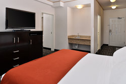  - Holiday Inn Express & Suites Lakewood - I-5, Exit 125