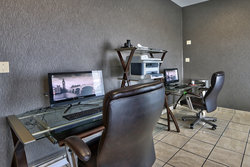  - Holiday Inn Airport Albuquerque - I-25, Exit 221