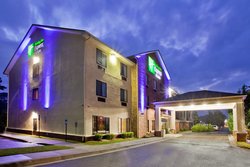  - Holiday Inn Express & Suites Lake Lanier Buford - I-985, Exit 8