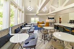  - Sheraton Hotel Ann Arbor - I-94, Exit 177