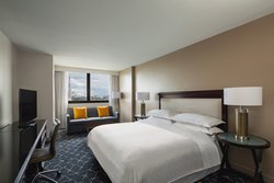  - Sheraton Waterside Hotel Norfolk - I-264, Exit 9