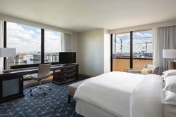  - Sheraton Waterside Hotel Norfolk - I-264, Exit 9