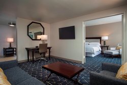  - Sheraton Waterside Hotel Norfolk - I-264, Exit 9