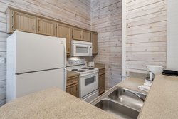  - Holiday Inn Club Vacations Piney Shores Resort Conroe