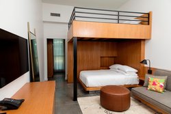  - Sarasota Modern Hotel