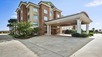 Holiday Inn Exp Stes Gonzales