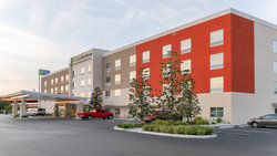  - Holiday Inn Express & Suites East Tampa - I-4, Exit 3