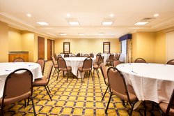  - Holiday Inn Express & Suites Lansing - I-80 & I-94, Exit 161