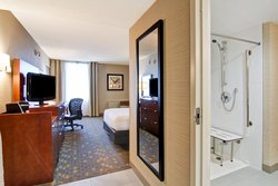  - Holiday Inn Oakville Centre