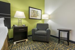  - Holiday Inn Gateway Savannah - I-95, Exit 94