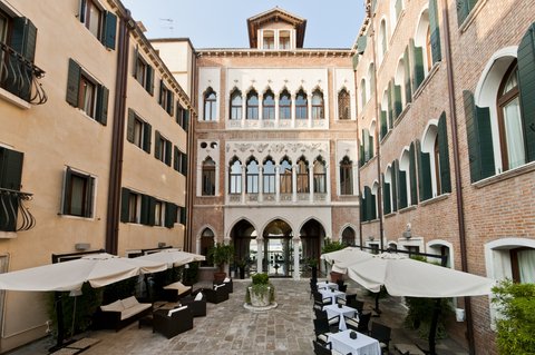 SINA CENTURION PALACE - Photo 2