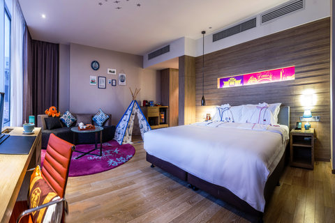 HOTEL INDIGO HARBOUR VIEW - Photo 79