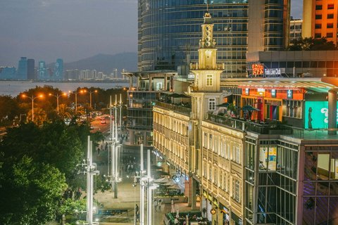 HOTEL INDIGO HARBOUR VIEW - Photo 12