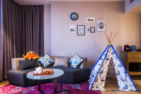 HOTEL INDIGO HARBOUR VIEW - Photo 71