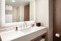  - Marriott Hotel Rivercenter Covington - I-71 & I-75, Exit 192