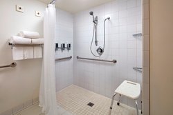  - Four Points by Sheraton Hotel Bakersfield