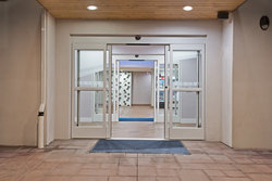  - Holiday Inn Express & Suites New Cumberland - I-83, Exit 40A