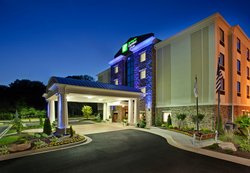  - Holiday Inn Express & Suites Fairburn - I-85, Exit 61