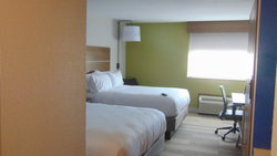  - Holiday Inn Express & Suites Wapakonet - I-75, Exit 111
