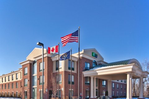 Welcome to Novi\'s Holiday Inn Express