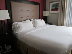  - Holiday Inn Express Cloverdale - I-70, Exit 41