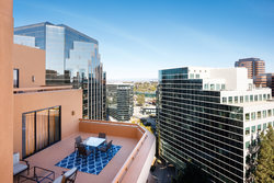  - Marriott Hotel San Diego La Jolla - I-5, Exits 28 & 28B