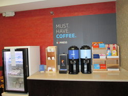  - Holiday Inn Express Cloverdale - I-70, Exit 41