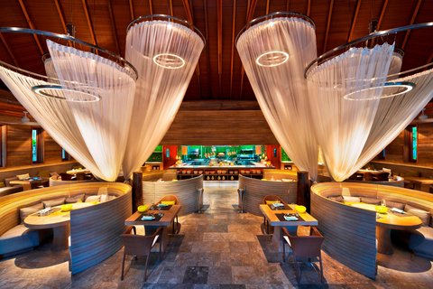 W MALDIVES - Photo 42