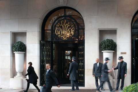 FOUR SEASONS HOTEL GEORGE V PARIS - Photo 3