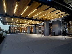  - Omni Hotel Downtown Louisville - I-65, Exit 136C