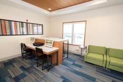  - Holiday Inn Express & Suites Iron Mountain