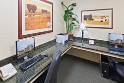  - Candlewood Suites Wichita Falls - I-44, Exit 2