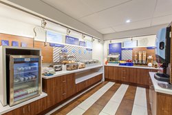  - Holiday Inn Express San Diego - I-15, Exit 16