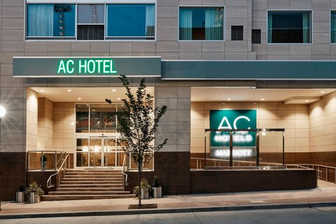 AC Hotel Marriott Cincinnati at The Bank