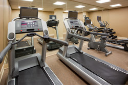  - Holiday Inn Express Springfield - I-95 & I-495, Exit 169