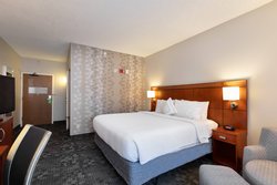  - Courtyard by Marriott Hotel Bedford