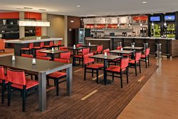  - Courtyard by Marriott Harrisburg - I-283, Exit 2